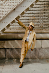 Chore coat in antelope khaki linen